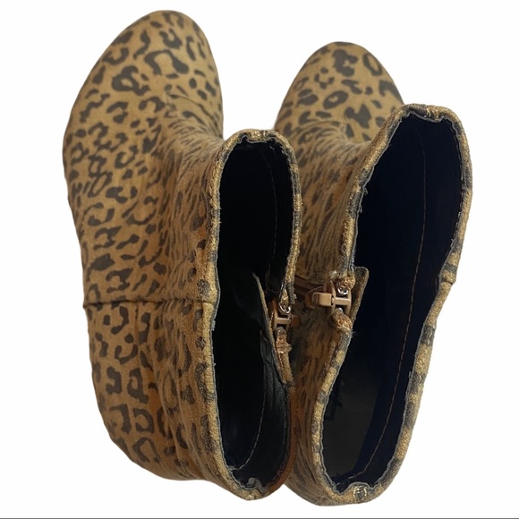F21 Forever 21 Leopard Print Platform Wedge Boots - Picture 10 of 15
